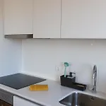 3c A 5 Min Da Em Frente Ao Metro Apartament