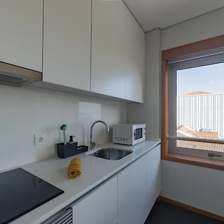 3c A 5 Min Da Em Frente Ao Metro דירה