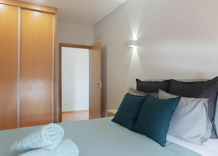 Apartamento 3c A 5 Min Da Em Frente Ao Metro *